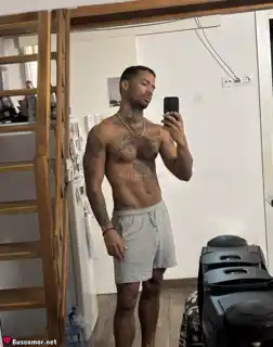 632234574 - Soy un chico de gym y fuerte