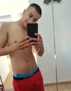 641970769 - Amo los masajes en la playa