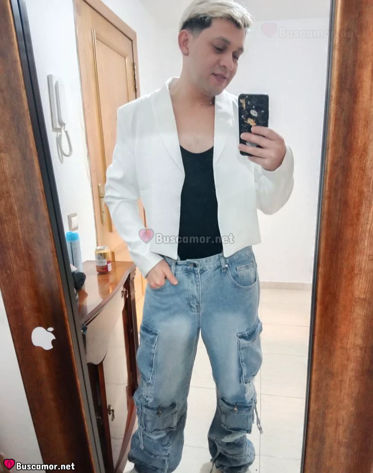 632892784 - David en Gijón, busco buena onda y amistad 😉
