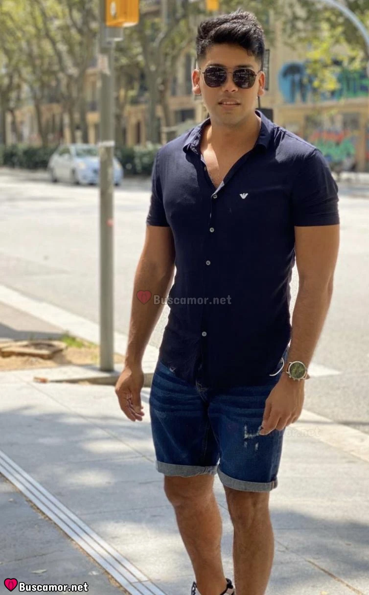 695237808 - Hola soy Richard un masajista en tu ciudad, para todos.