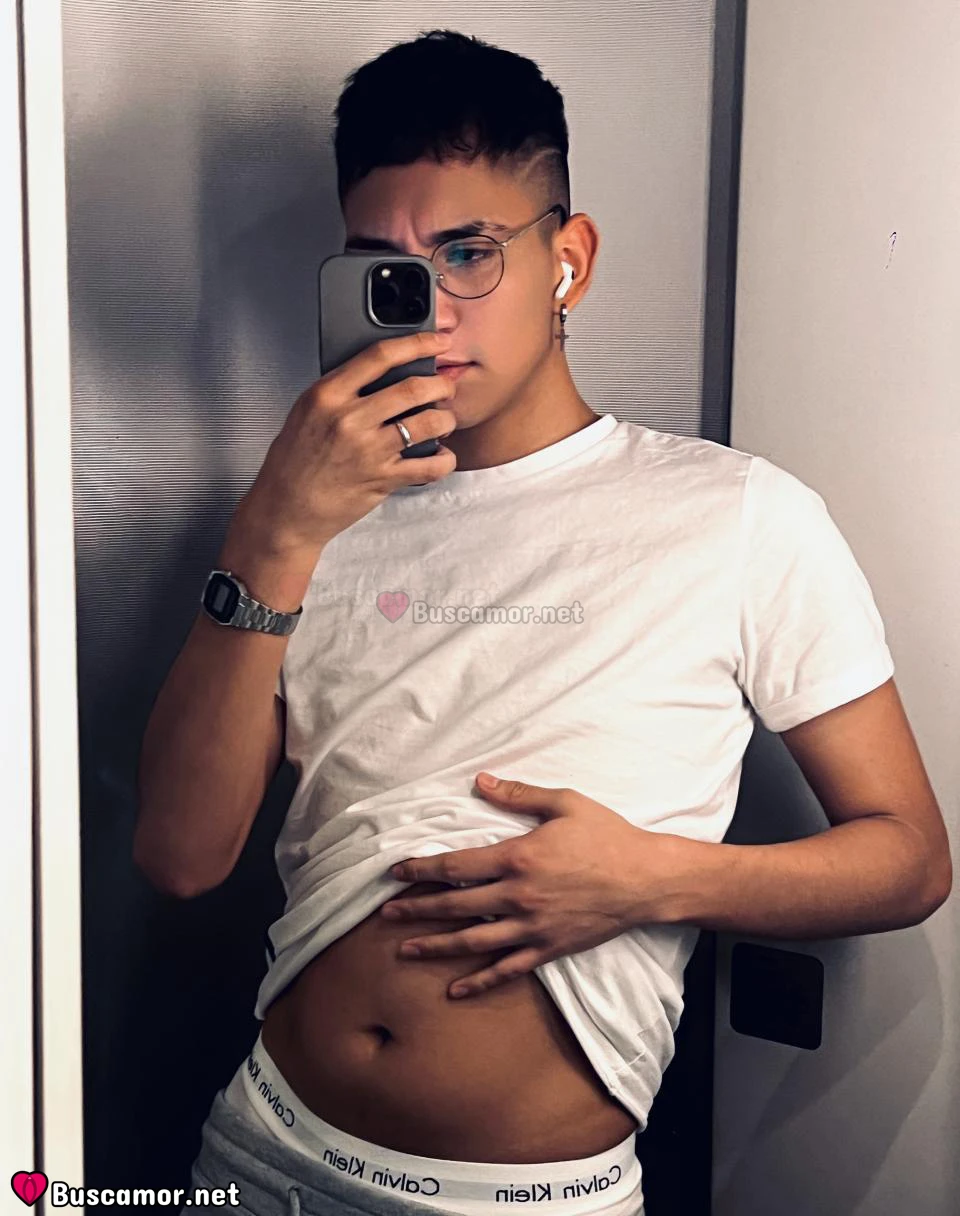 634216825 - Busco buena vibra en Barcelona.