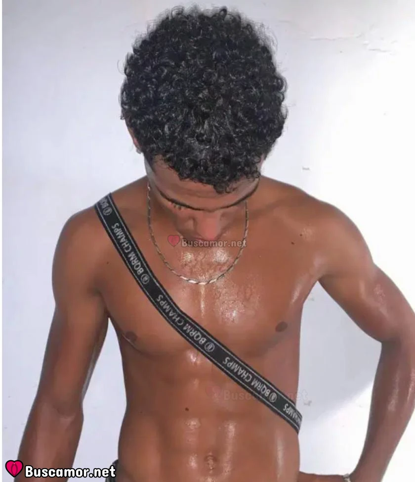 613393831 - Latino masajista en BCN.