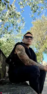 662015328 - Andrés te espera para pasar un buen rato.