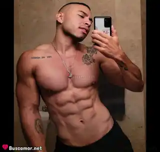 672248547 - Latín, muso