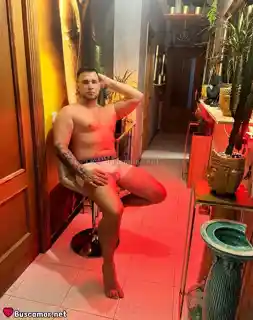 663526446 - Hola, soy Sebastián 😄 busco compañera para reir y compartir aventuras juntos 😜.