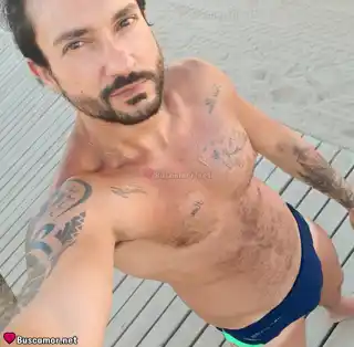 666356206 - PATRICK KIERE ENCUENTRAR A ALGUIEN ESPECIAL HOY.