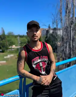 622730546 - Soy chico colombiano feliz