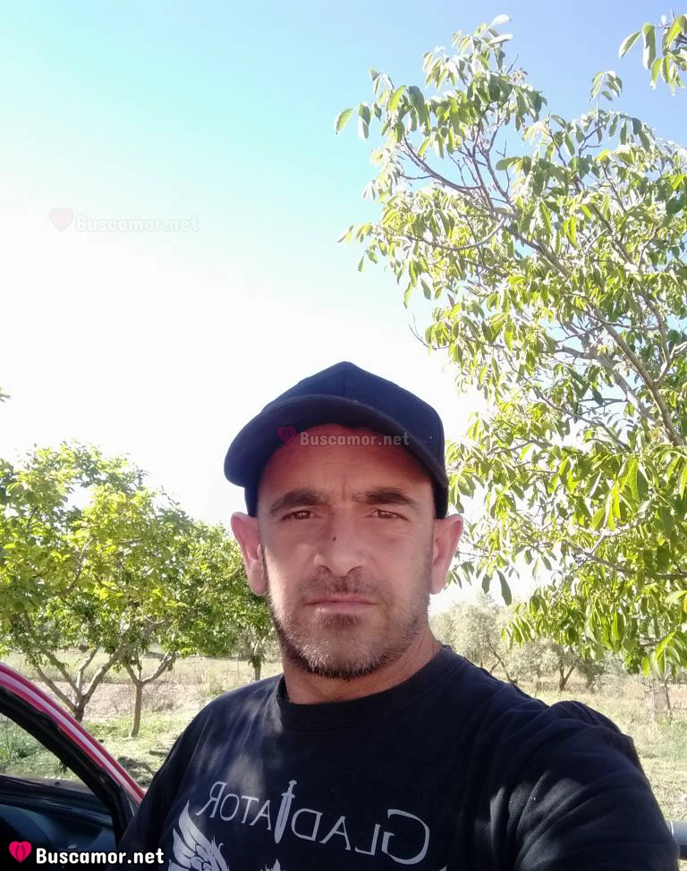 663419861 - Busco una chica.