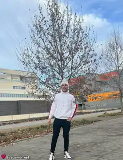 614682863 - soy Abraham, busco diversión y buena onda pa compartir.