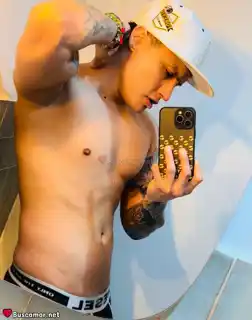 643373154 - hola, soy colombiano y quiero conocer tus vibes en la ciudad
