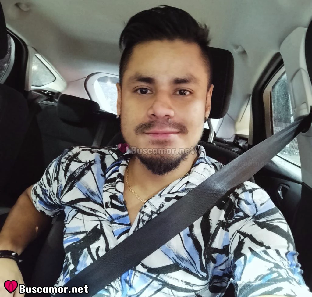 622711685 - Latino mente abierta