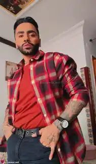 642099389 - soy latinx busco novedad