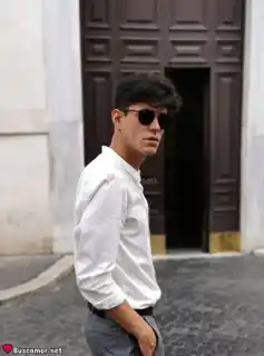 665891530 - Jovencito español