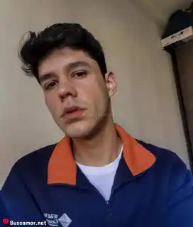 665891530 - Jovencito español