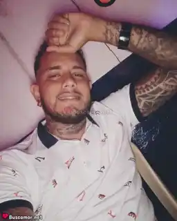 610189573 - Joven Tatuado Latino 🇻🇪