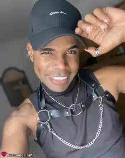 646894701 - Joan quiere amar y ser feliz.