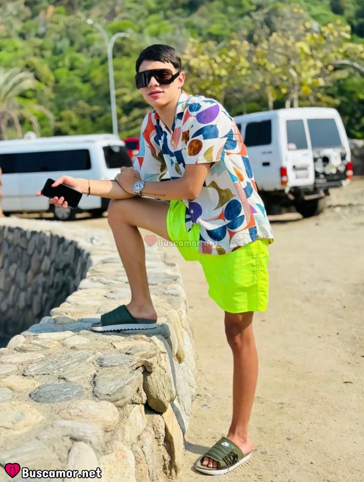627135181 - Nelvis chico masajista disponible para hombre mujer Arrecife Lanzarote