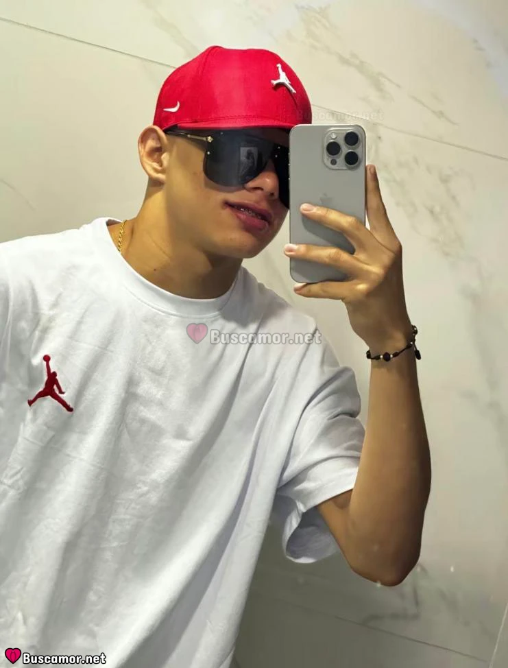 627135181 - Nelvis chico masajista disponible para hombre mujer Arrecife Lanzarote