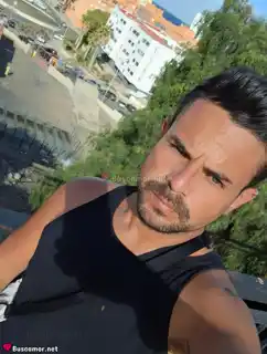 610305950 - Soy un chaval de Las Palmas, busco aventuras y risas en hoteles. Listo pa lo que surja.
