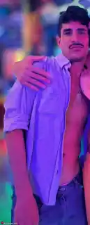 642599161 - Soy masajista de Arg y me encanta hacer reir mientras te brindo una experiencia unica.
