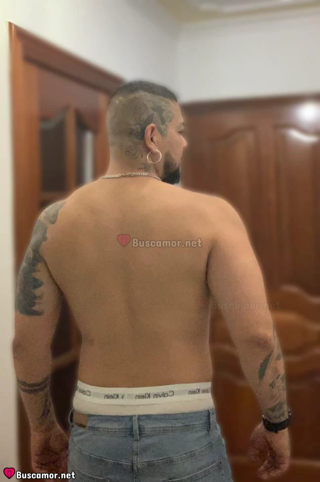 677622864 - Hombre alto para masajes y diferentes actividades