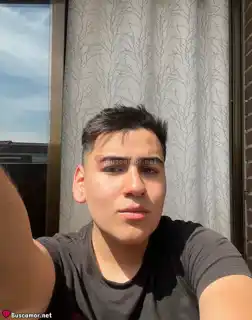 673239442 - Soy. . latino. . y. . guapo.