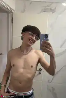 662600335 - Hola, soy Alex busco diversión real.