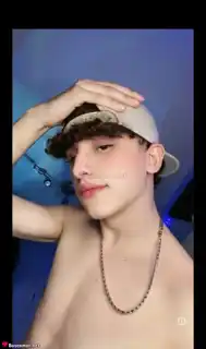 662600335 - Hola, soy Alex busco diversión real.