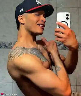 677127757 - Soy joven colombiano.