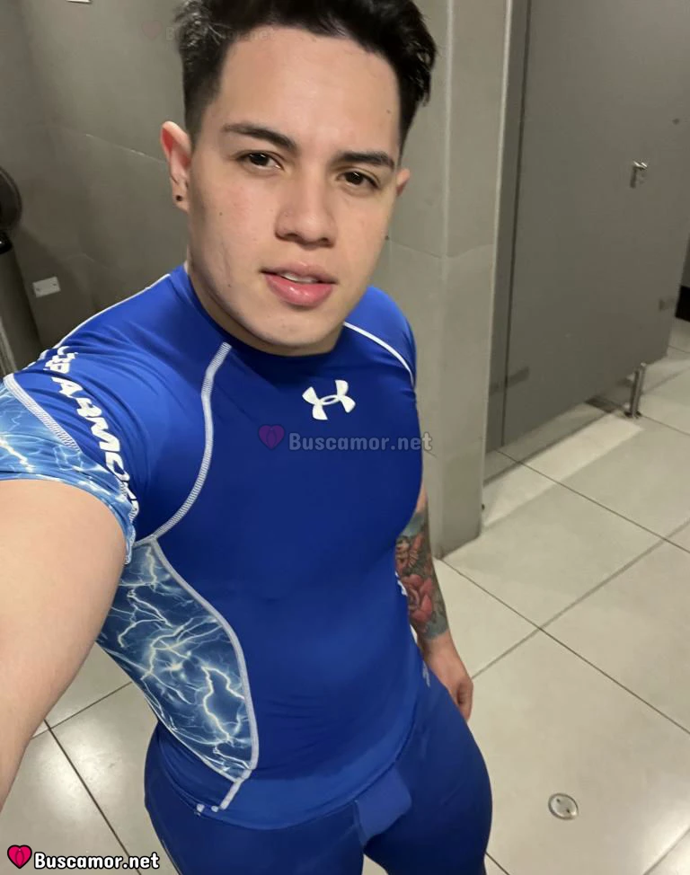 695918947 - Hola, soy un masajista joven.