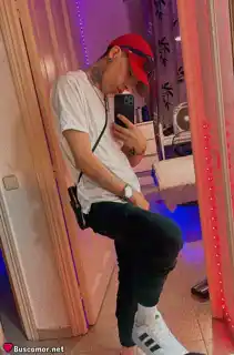 678956810 - soy un chico bacano