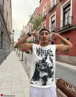 610924347 - Buscando mi media.