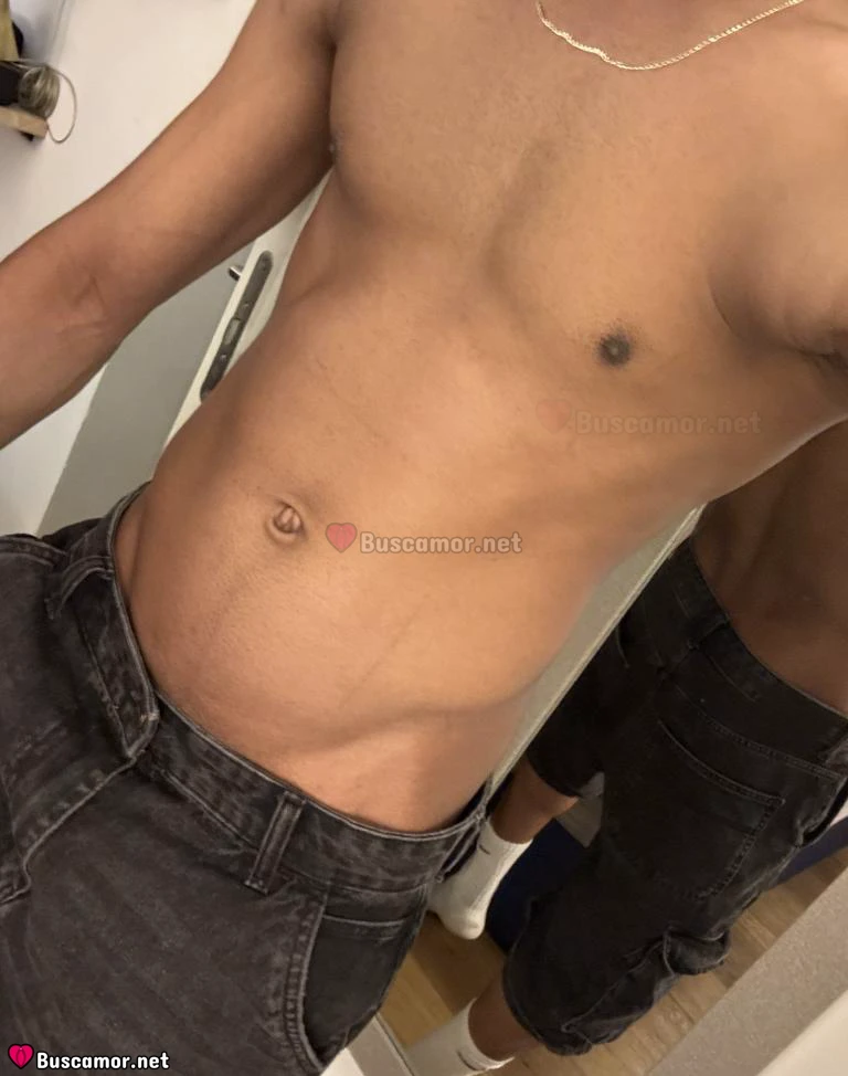695192337 - Chico masajista 😏 buscando conexion.