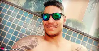 647967254 - Alex siempre sonrío