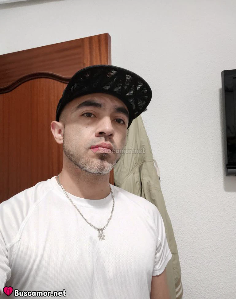 643311107 - Soy un colombiano en madrid buscando buena onda.