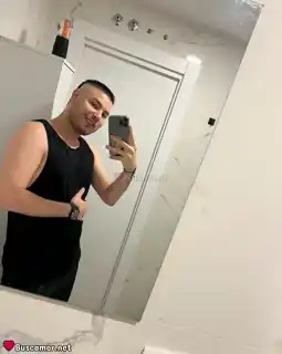 641784648 - Soy colombiano y me encanta pasear en Malaga siempre.