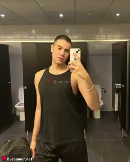 643645160 - soy David y busco alguien para reir juntos