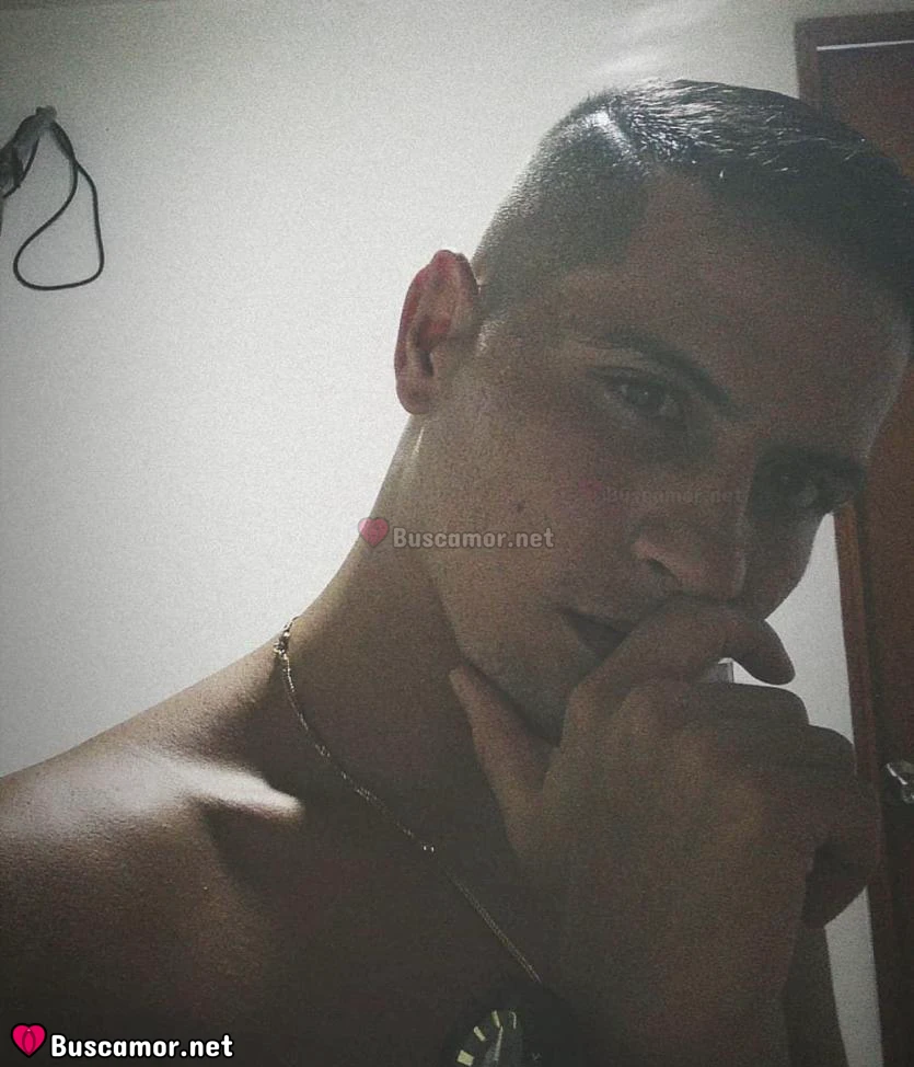 634985260 - Hola, soy David, busco alguien sincero y divertido.