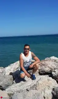 660461853 - David busca masajes muy ricos.
