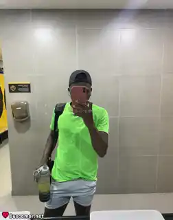 641580257 - Moreno colombiano soy.