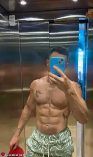 671151433 - mike quiero una mami cariñosa