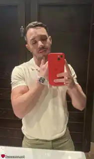 671151433 - mike quiero una mami cariñosa