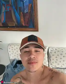 687169059 - Chicos 24/7