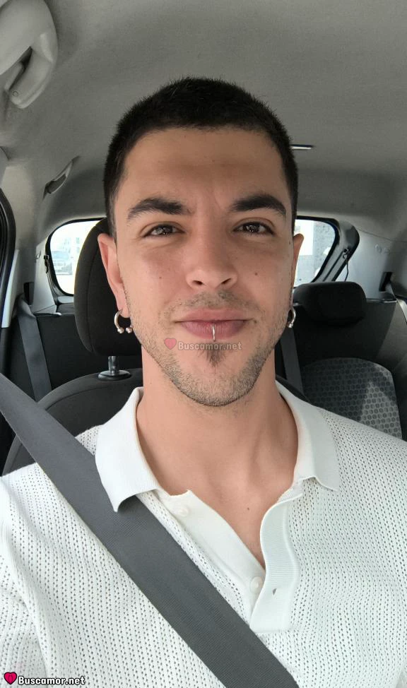606636908 - busco a alguien pa pasar ratos