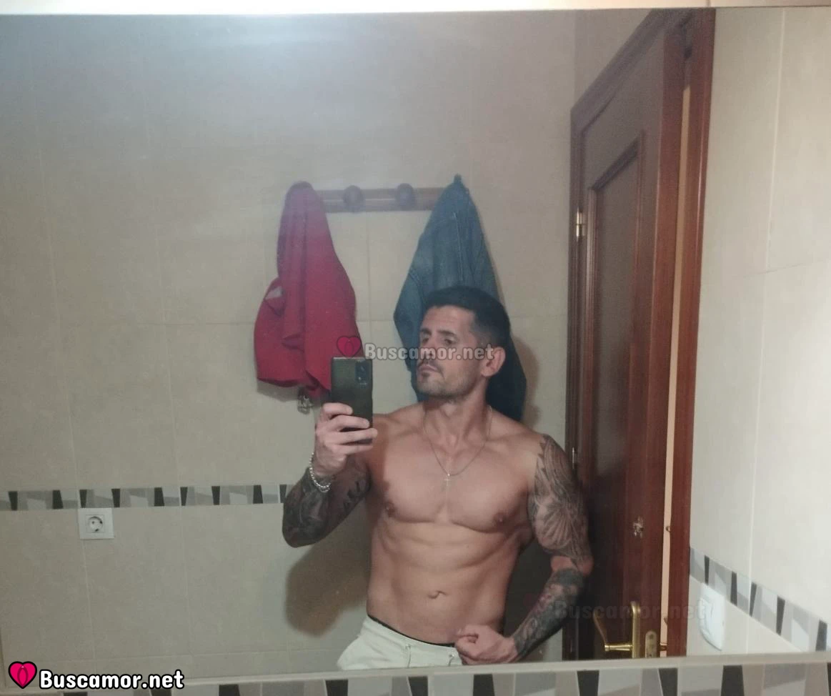 603869050 - Chico sevillano 36