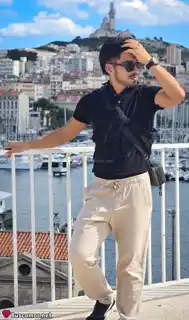 631546053 - Siempre estoy feliz yo.