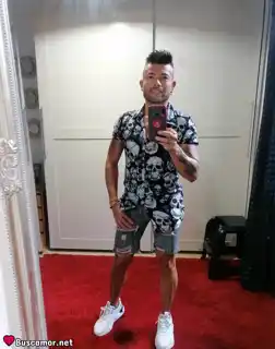 678234963 - Andres busca aventura.
