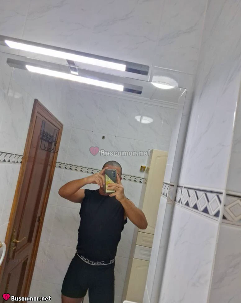 691767178 - COLOMBIANO EN PLAYA SAN JUAN PARA MUJERES
