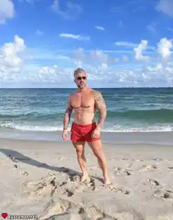 611863995 - estoy listo hoy