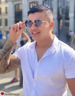 613640966 - Alejandro de bogo busca amor.